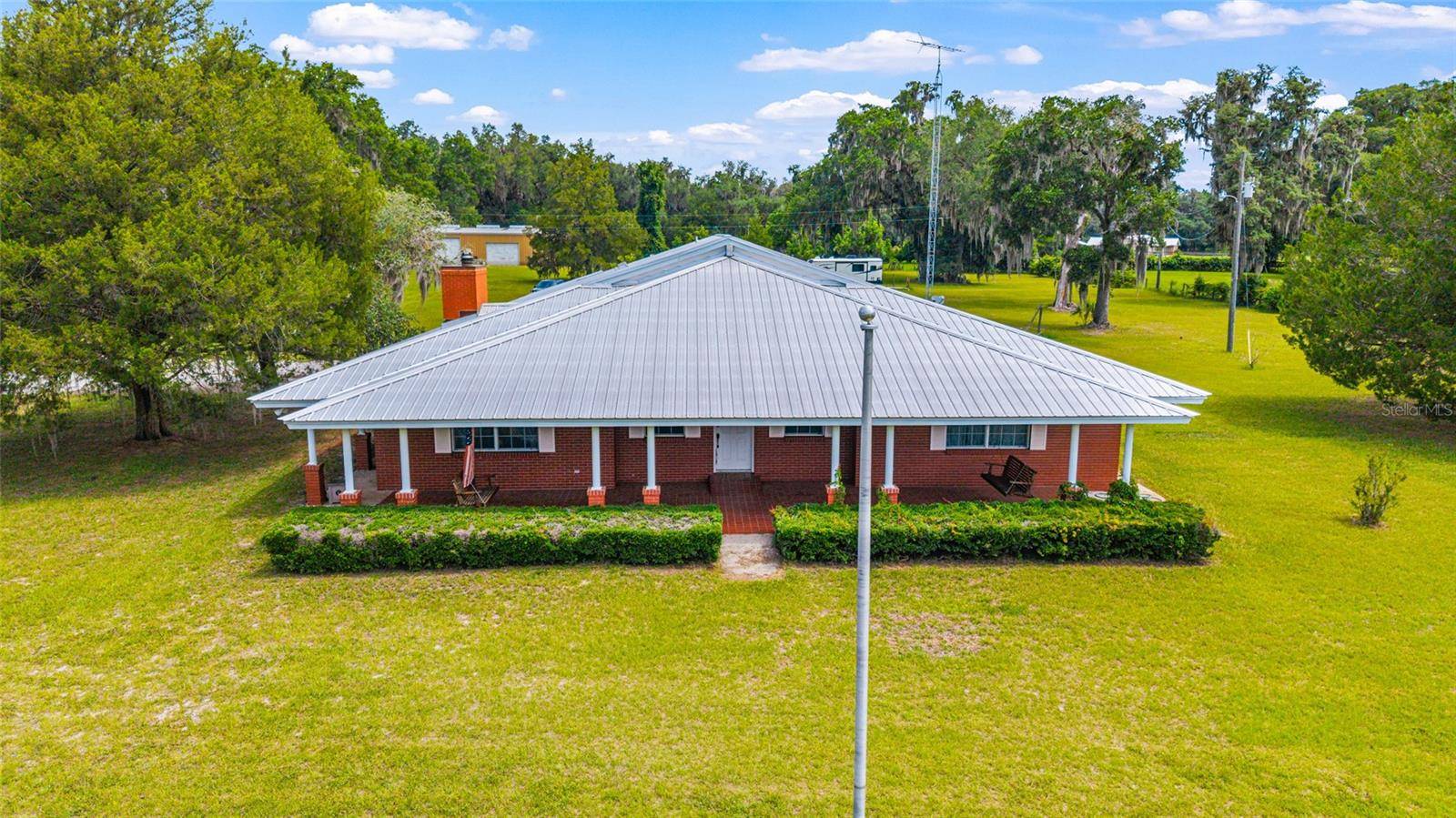 2285 W HIGHWAY 318, Citra, FL 32113