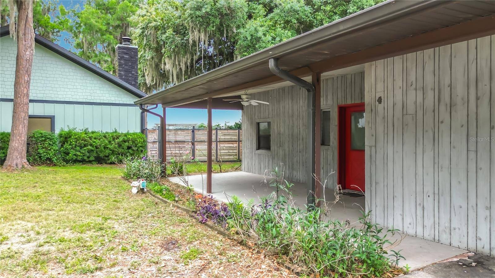 8980 E DEVILSNECK RD, Floral City, FL 34436