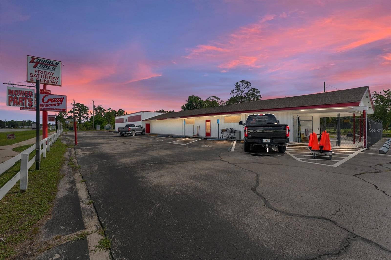 17313 NE US HWY 301, Waldo, FL 32694