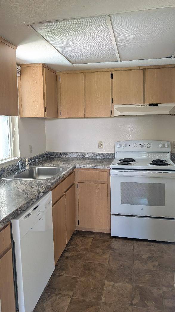 458 FAIRWAYS CIRCLE #C201, Ocala, FL 34472