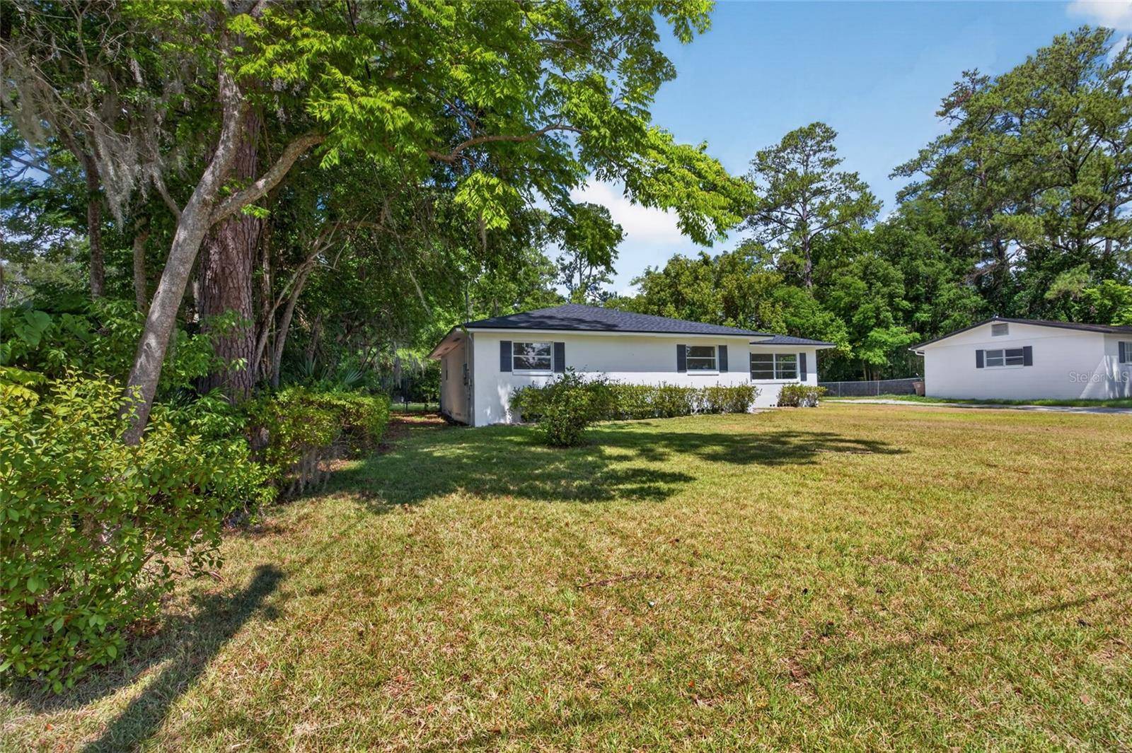 1220 NE 16TH AVE, Ocala, FL 34470