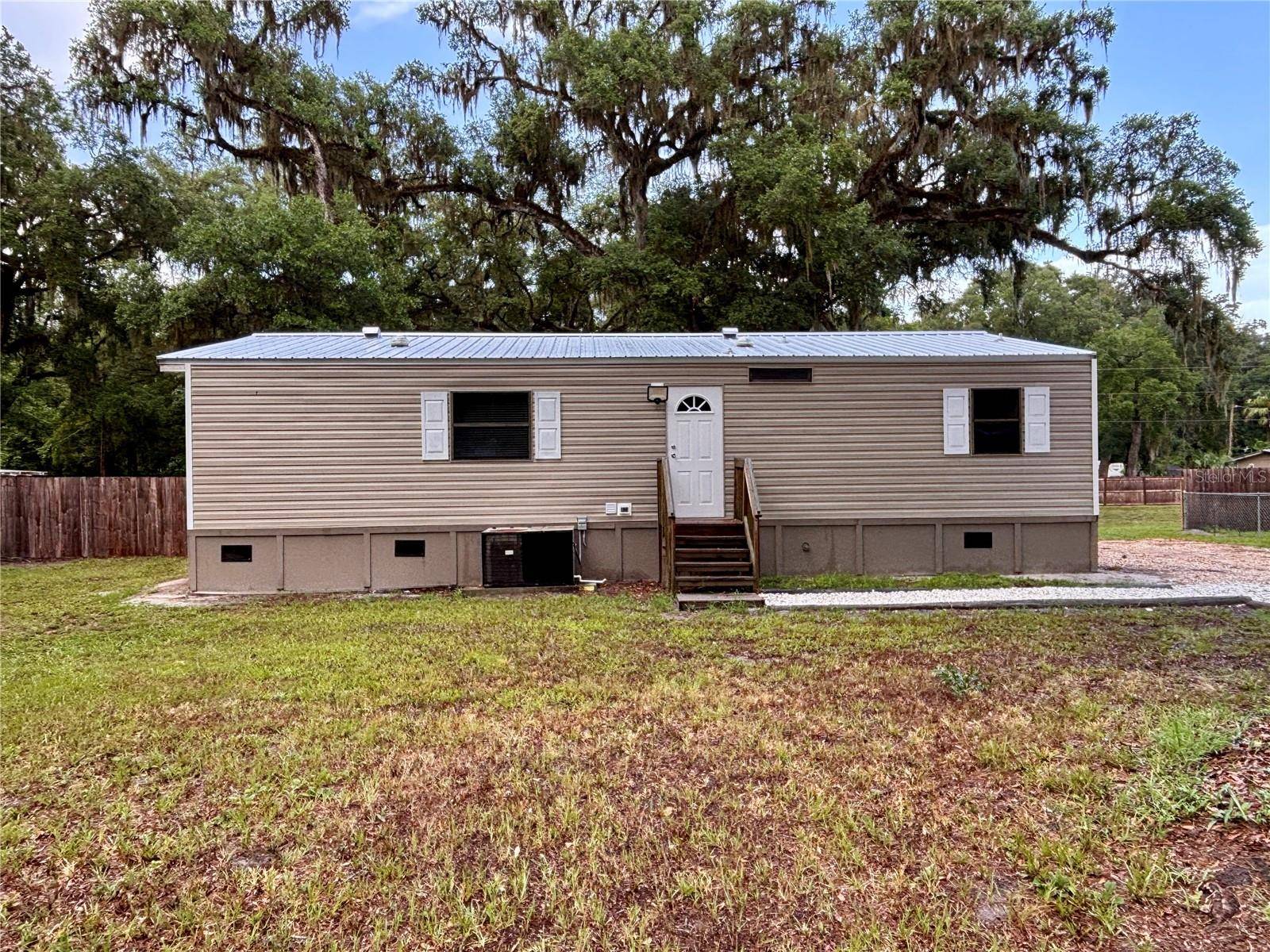 16581 NE 42ND AVE, Citra, FL 32113