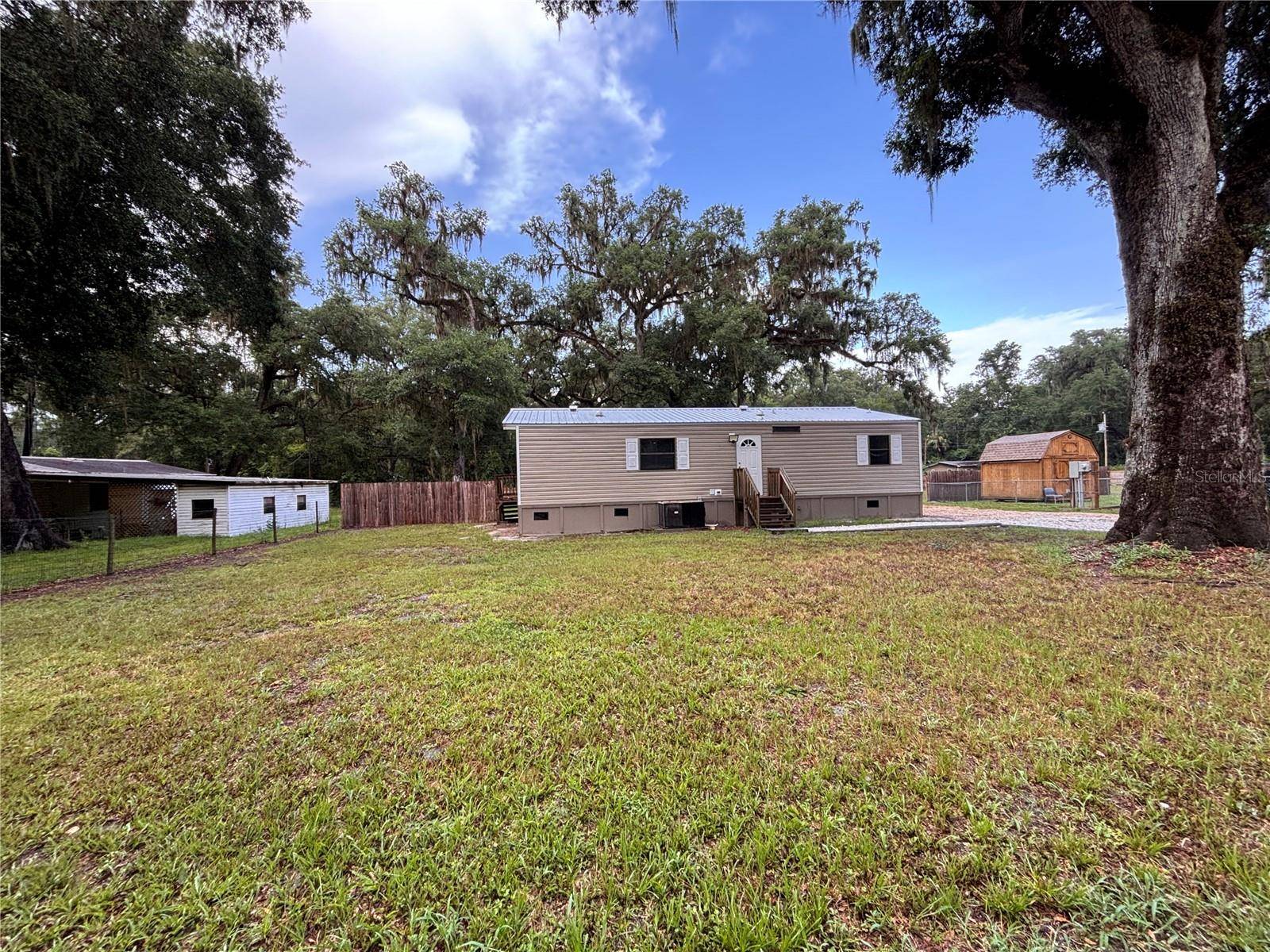 16581 NE 42ND AVE, Citra, FL 32113