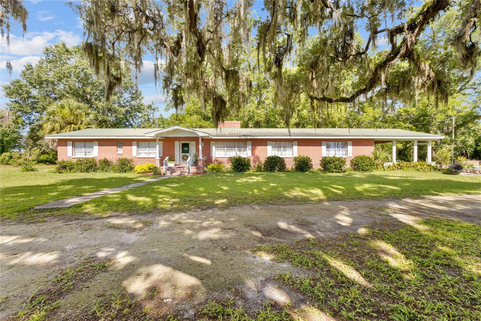 18951 SE 15TH ST, Williston, FL 32696