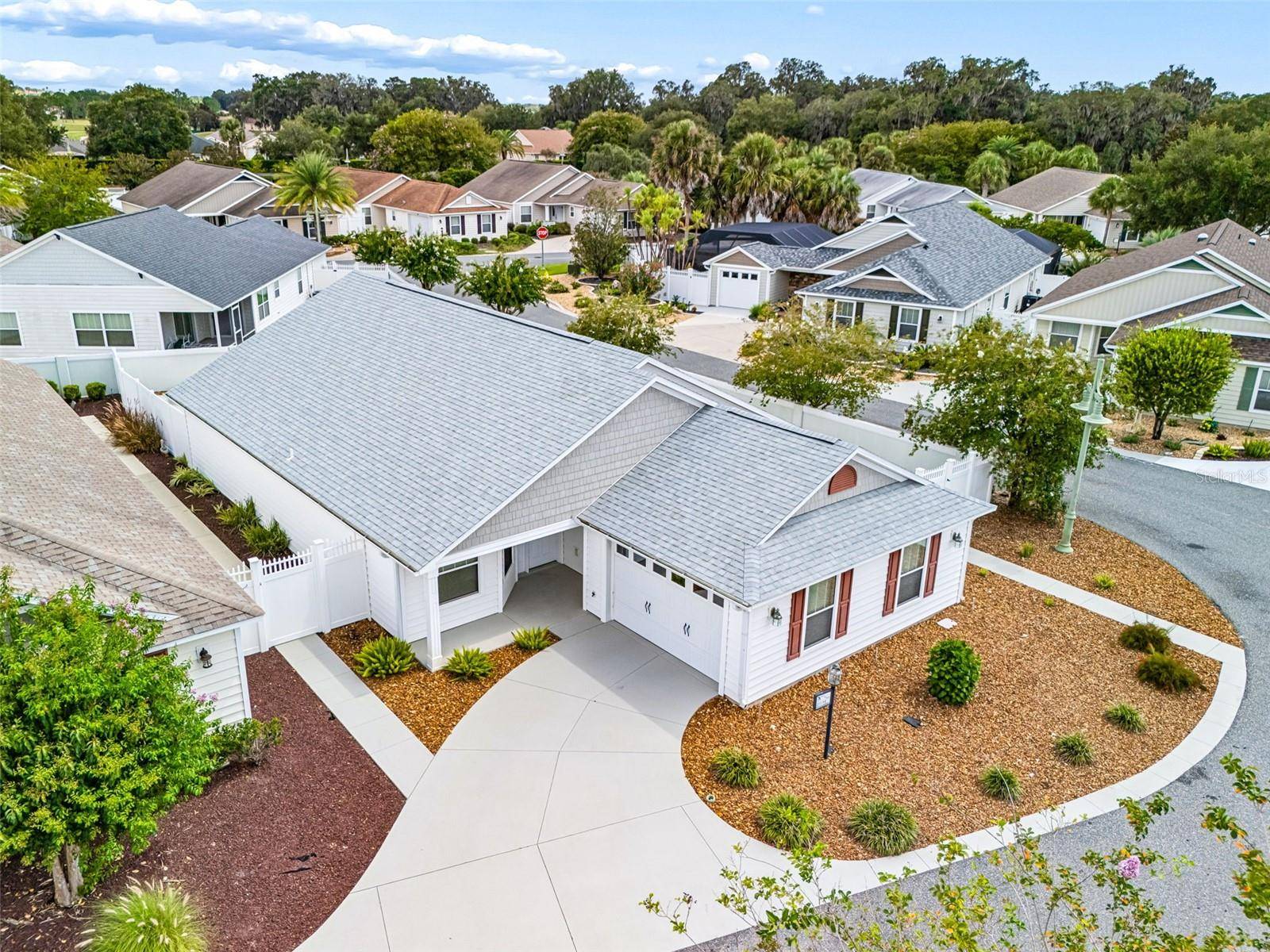 1134 SOUTHERN SUN DR, The Villages, FL 32162
