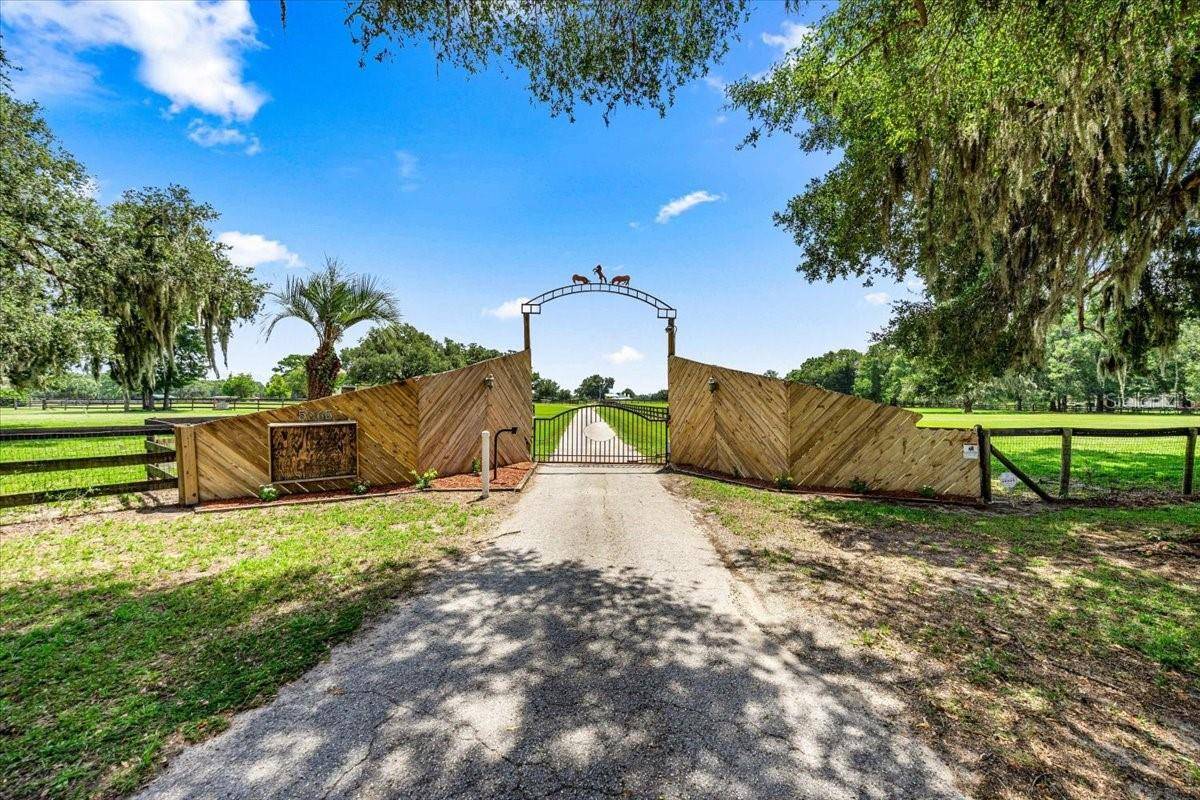 5065 NW 150TH AVE, Morriston, FL 32668