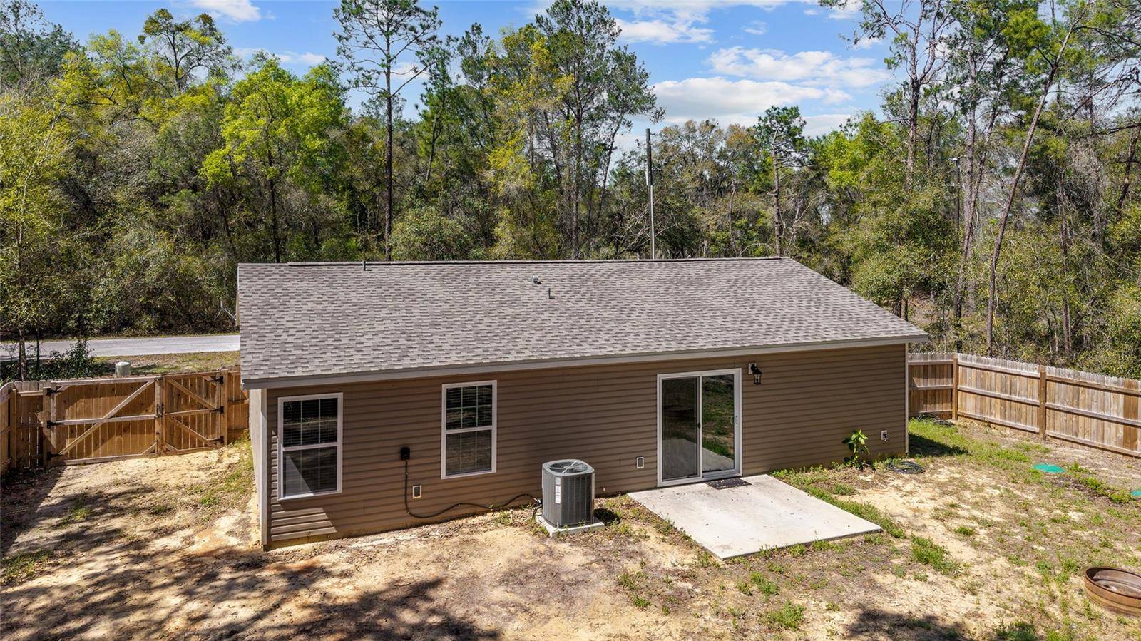 23935 NE 118TH AVE, Fort Mc Coy, FL 32134