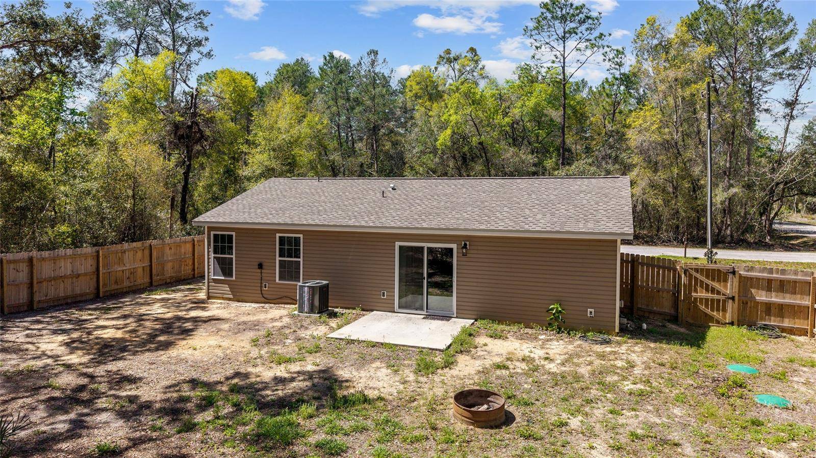 23935 NE 118TH AVE, Fort Mc Coy, FL 32134