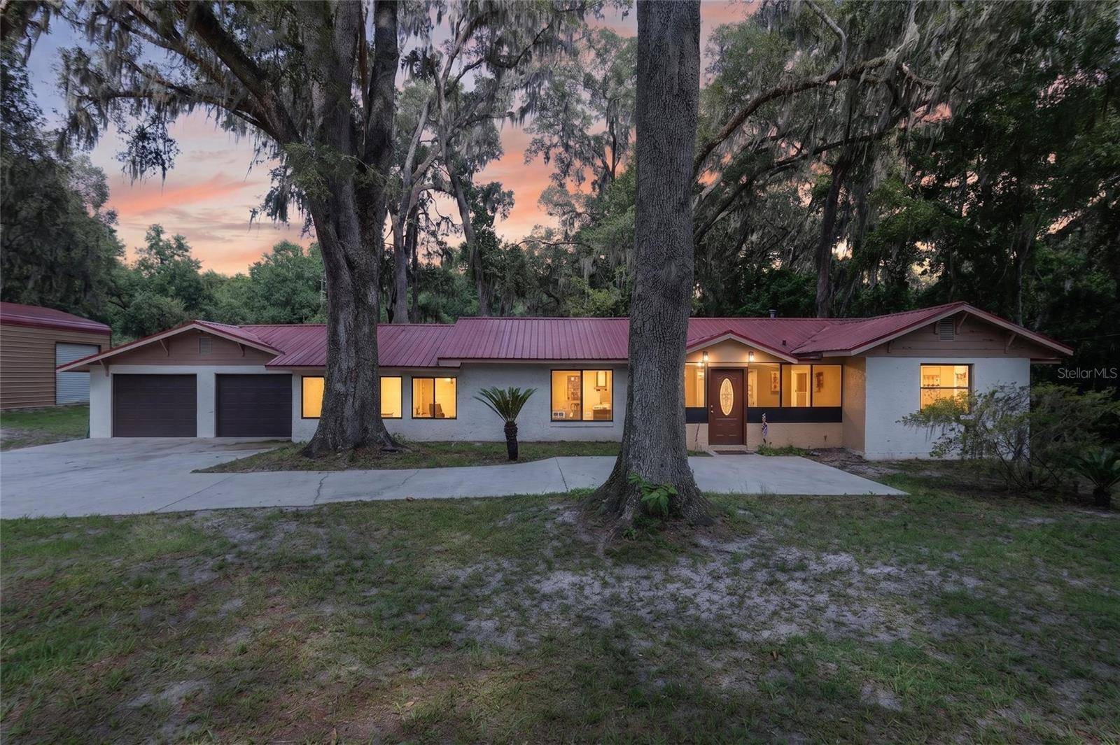 18741 N US HIGHWAY 301, Citra, FL 32113