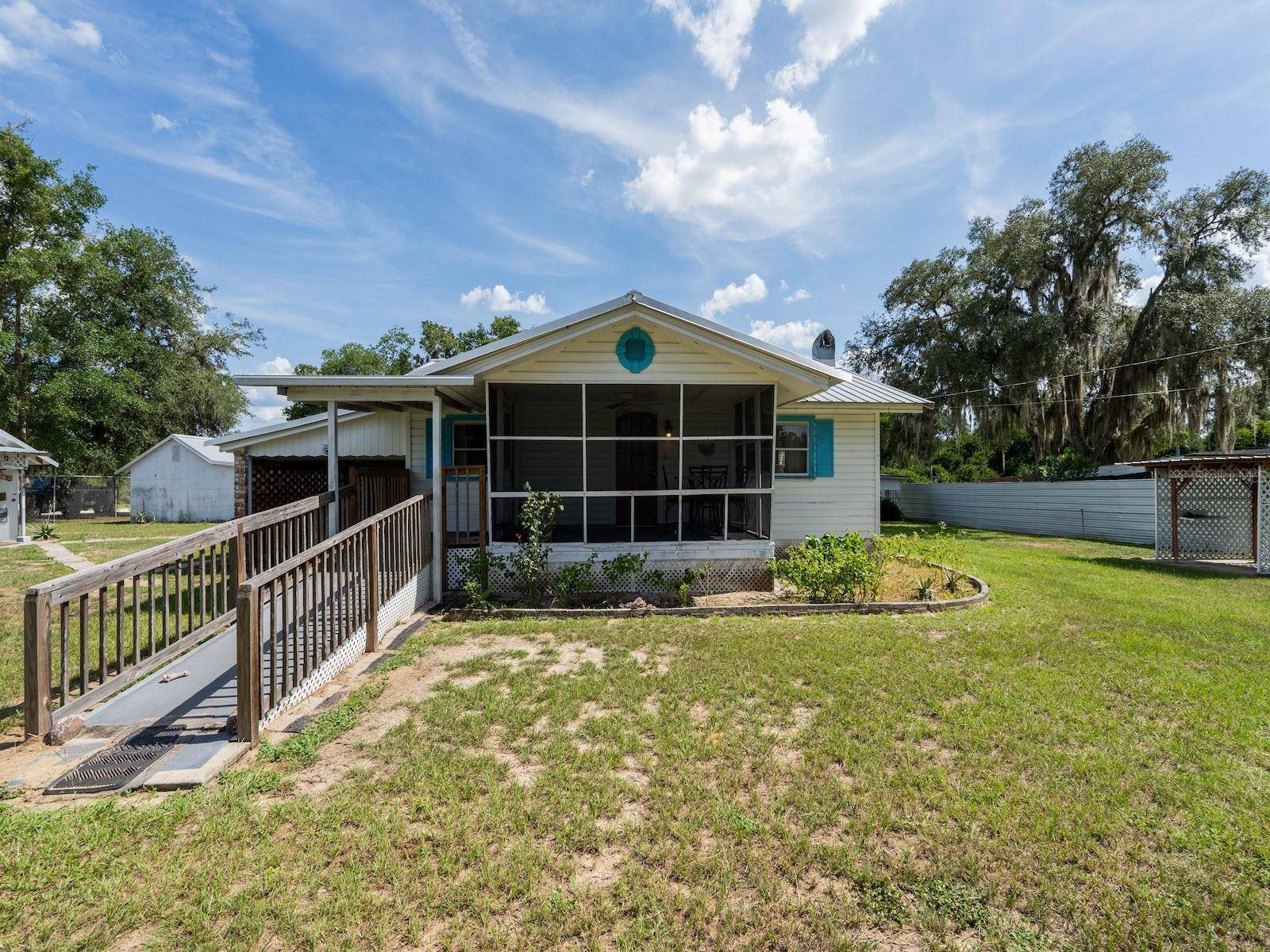 16490 E HIGHWAY 316, Fort Mc Coy, FL 32134