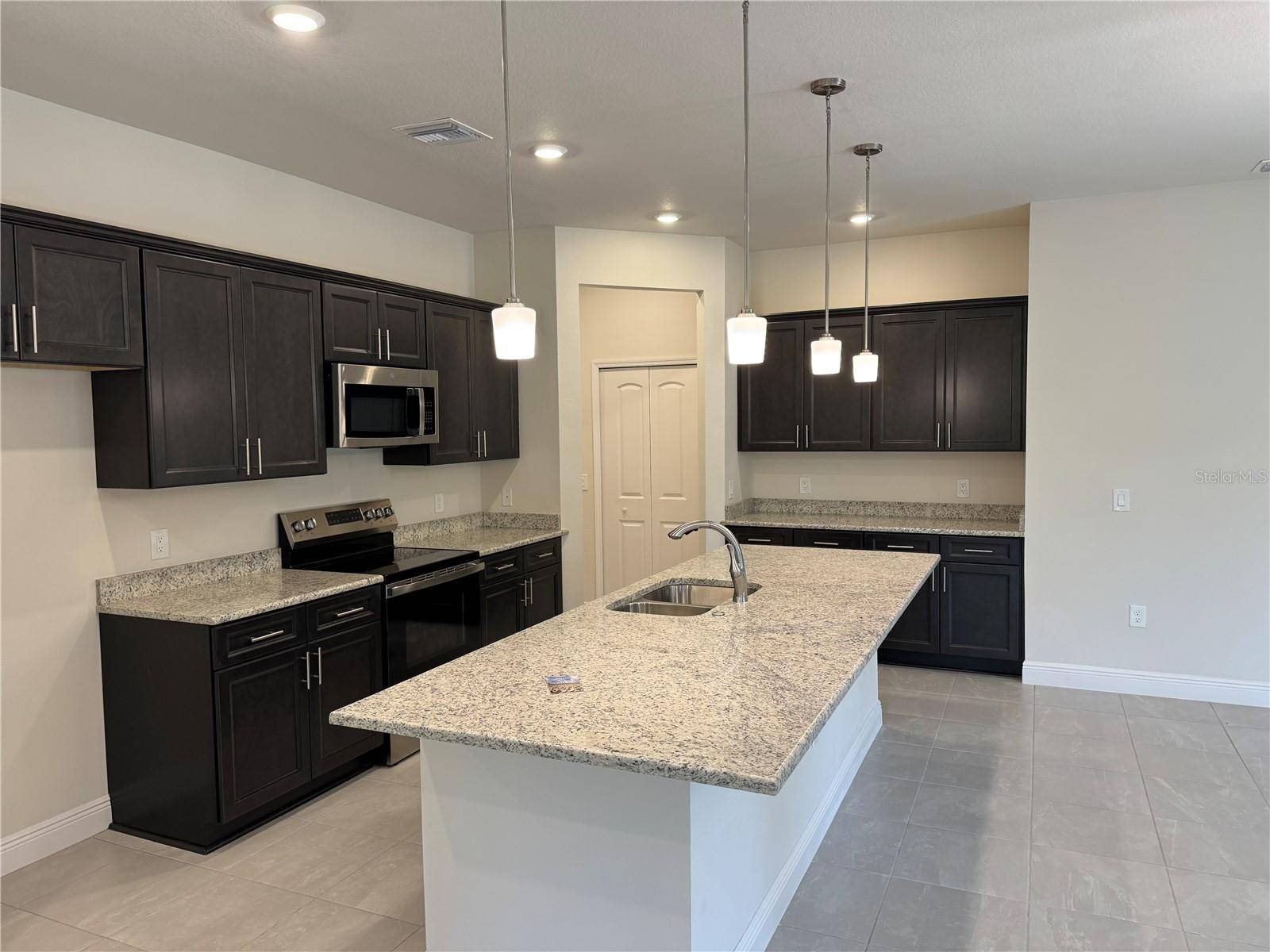 3271 NADASKY AVE, North Port, FL 34288