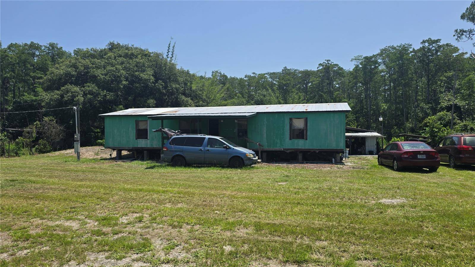 135 STARLIGHT RD, Crescent City, FL 32112