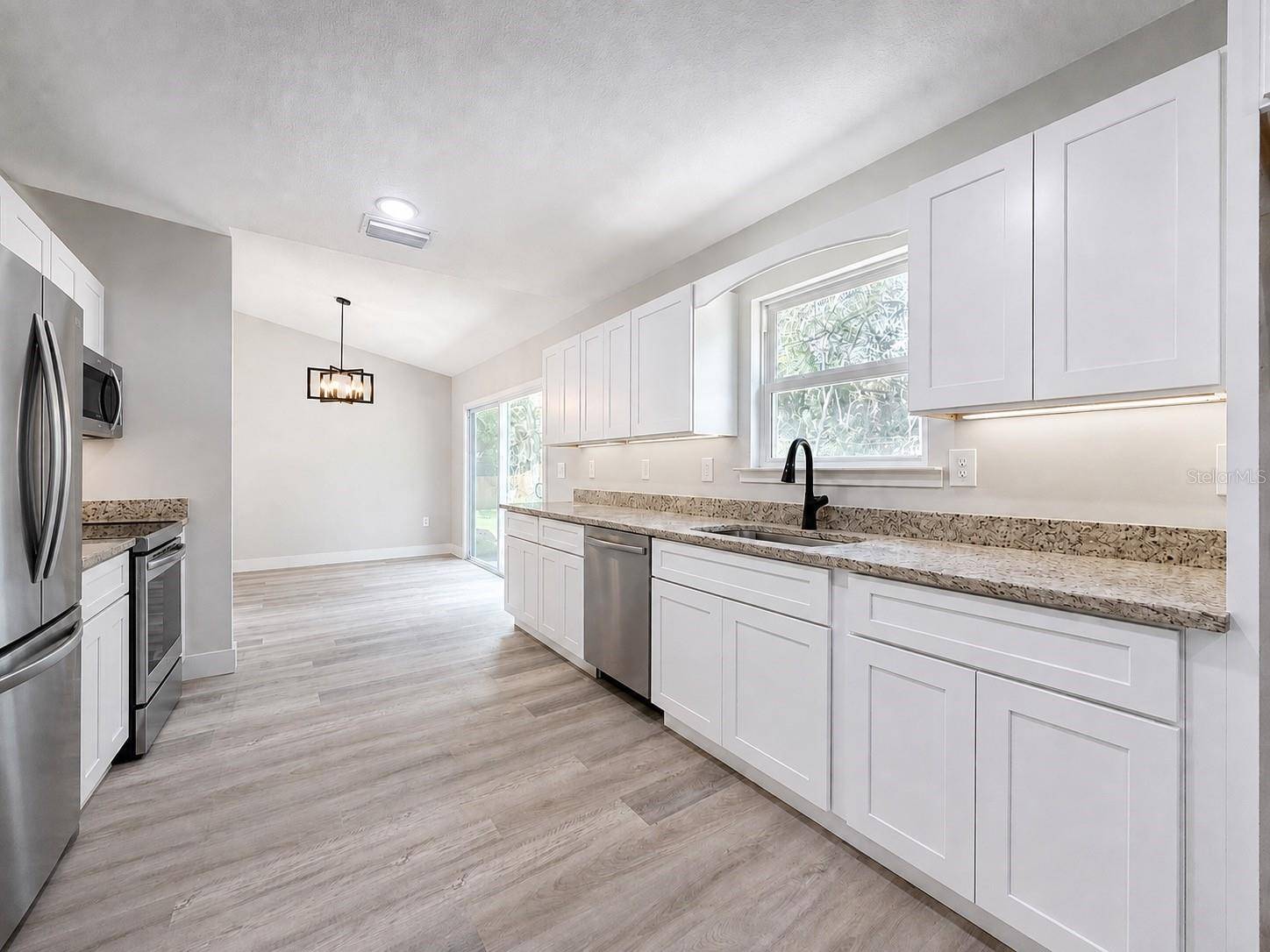 12728 SE 102ND TER, Belleview, FL 34420