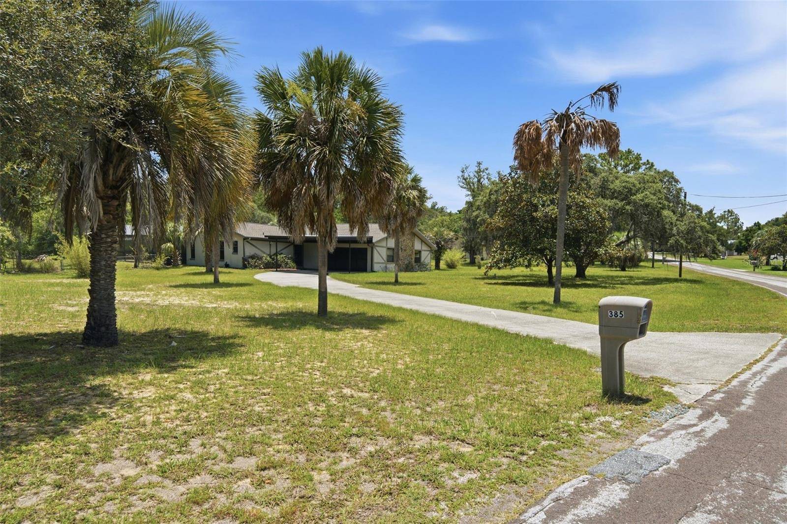 385 N CORNISH PT, Lecanto, FL 34461