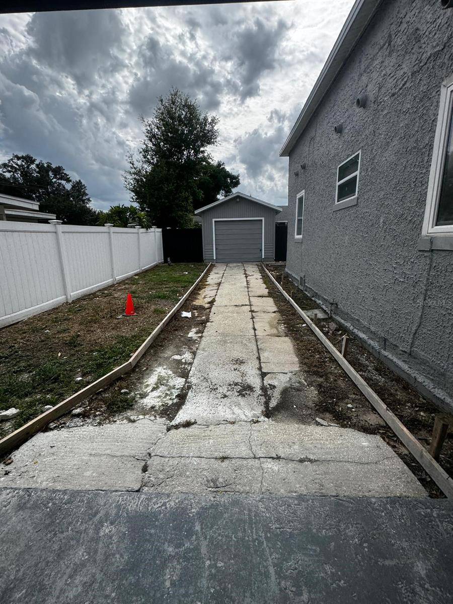 Address not disclosed, Winter Haven, FL 33881
