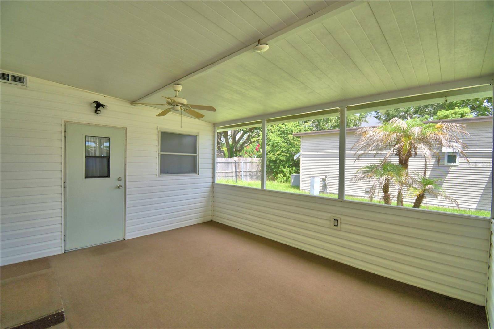 111 PARADISE LN, Auburndale, FL 33823