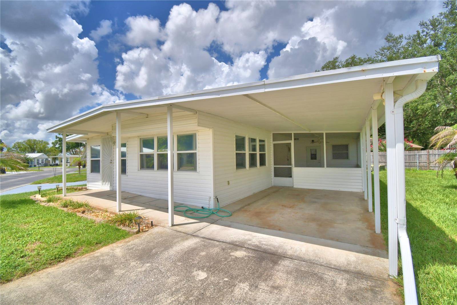 111 PARADISE LN, Auburndale, FL 33823