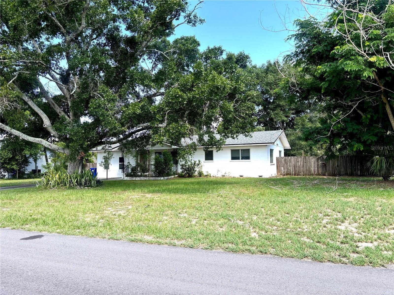 347 S 2ND ST, Eagle Lake, FL 33839