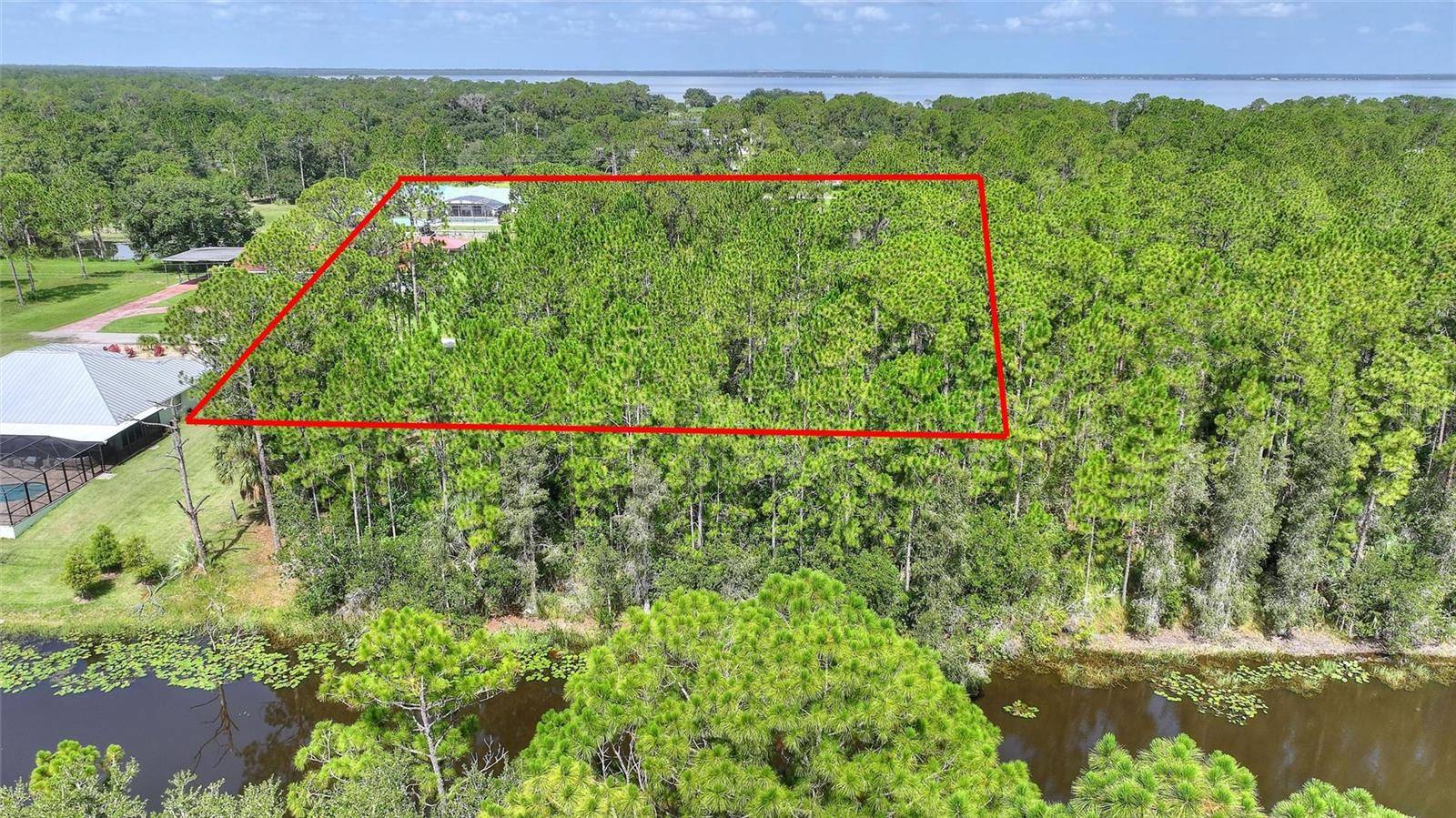 30 AMARYLLIS DR, Indian Lake Estates, FL 33855