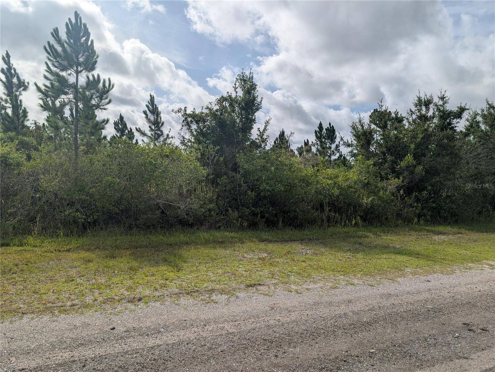 523 BELMONTE DR, Indian Lake Estates, FL 33855