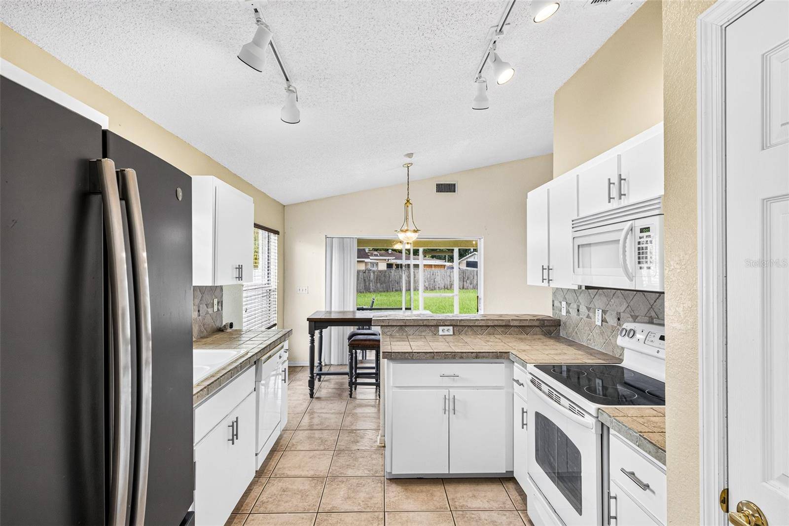 232 KINGS POND AVE, Winter Haven, FL 33880
