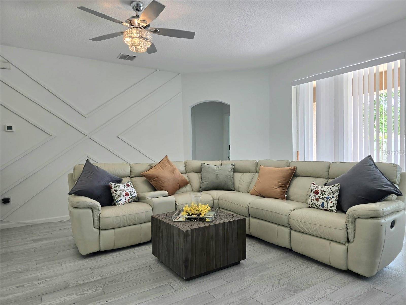 625 DISA DR, Davenport, FL 33837