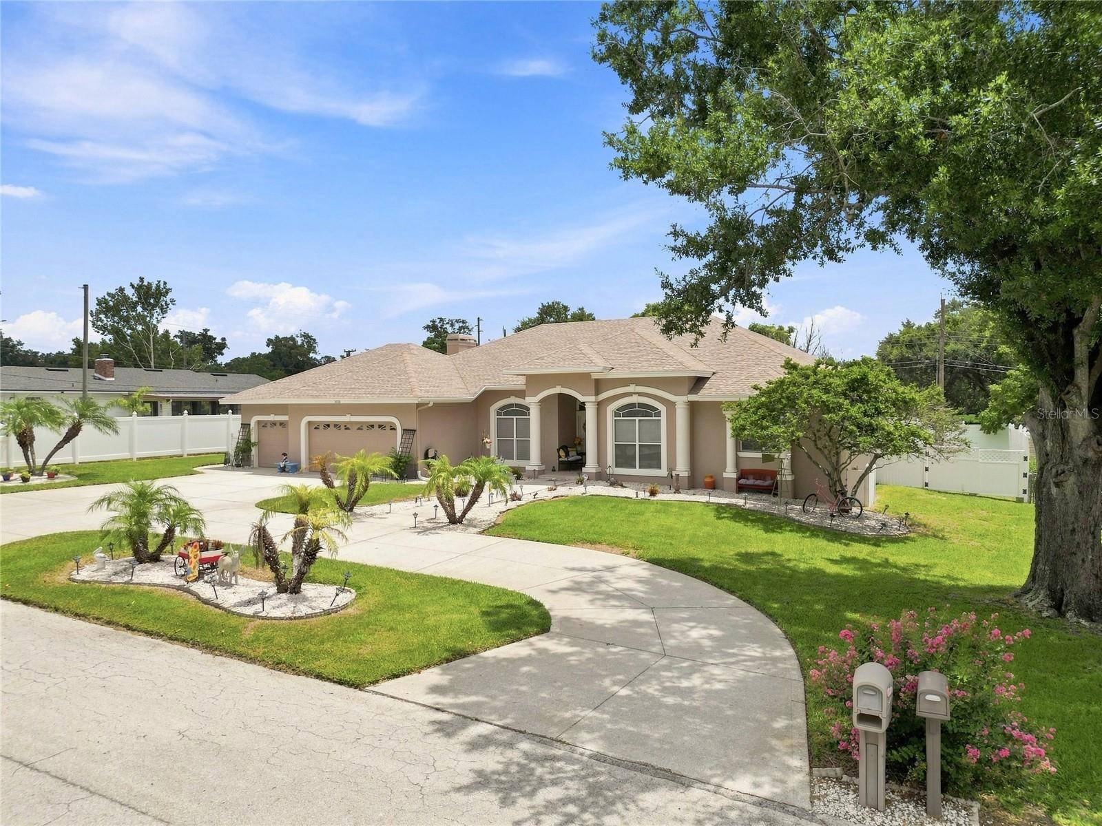 5008 LAKEVIEW BLVD, Lakeland, FL 33813