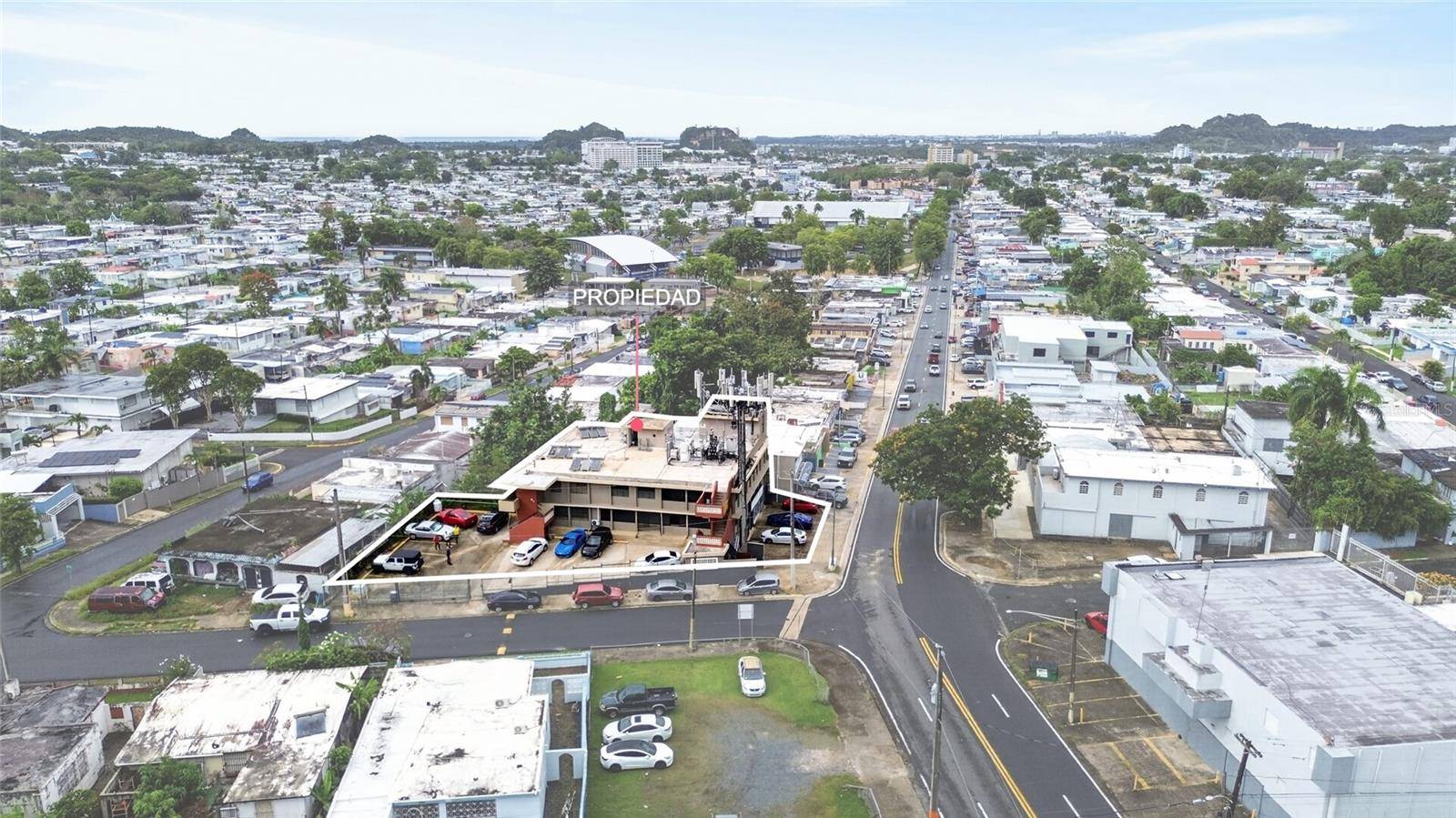 1 HNAS DAVILA, BETANCES ESQ A D, Bayamon, PR 00959