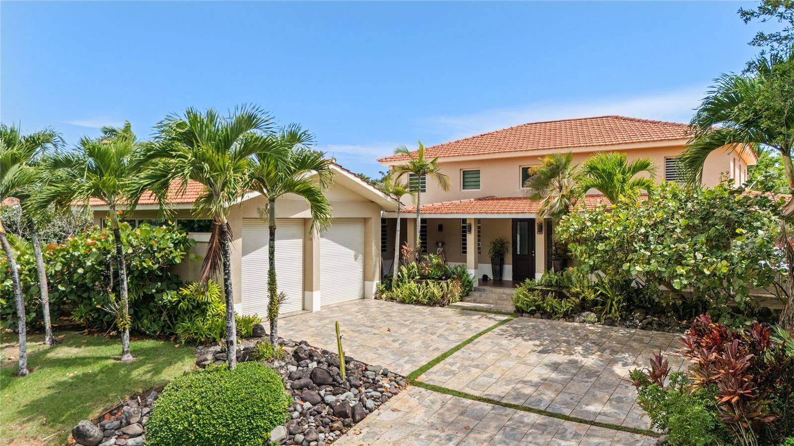 403 CAMINO DE LOS JOBANES, Dorado, PR 00646