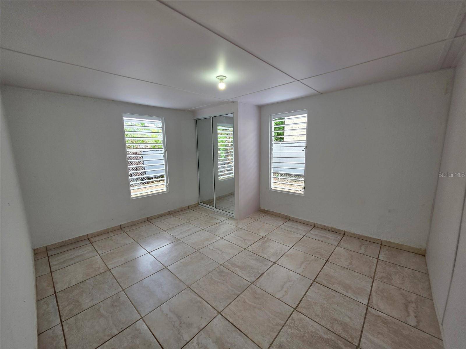 657 ST BO. ARRENALEJOS #4, Arecibo, PR 00612