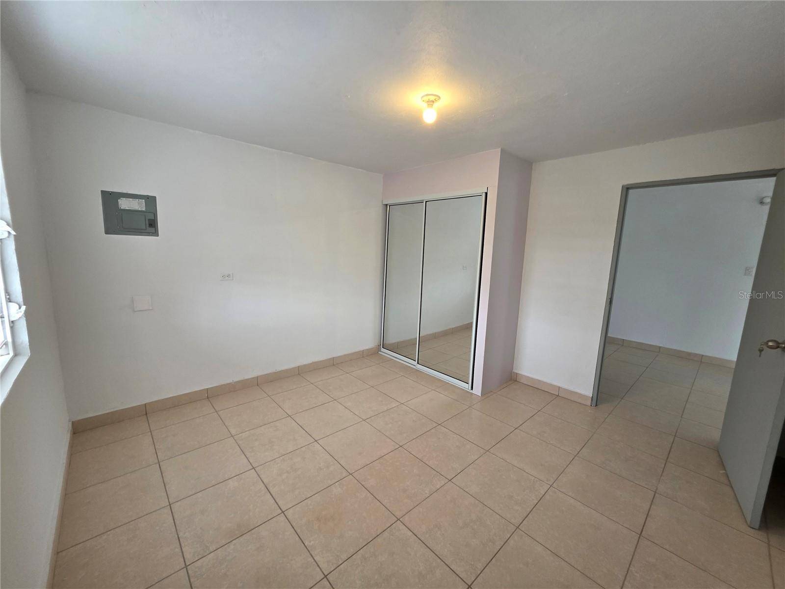 657 ST BO. ARRENALEJOS #4, Arecibo, PR 00612