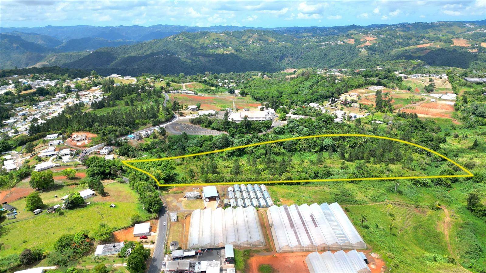 779 St. QUEBRADILLAS, Barranquitas, PR 00794