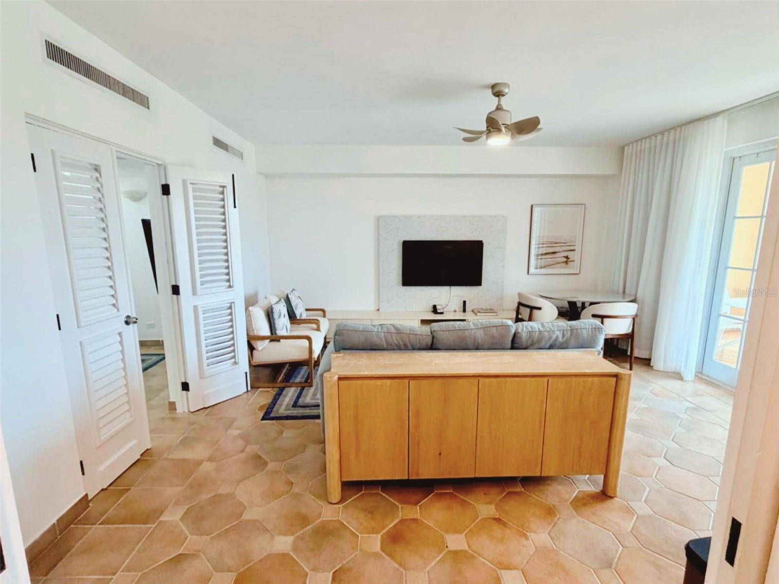 1000 LAS CASITA I, EL CONQUISTADOR AVE. #5380, Fajardo, PR 00738