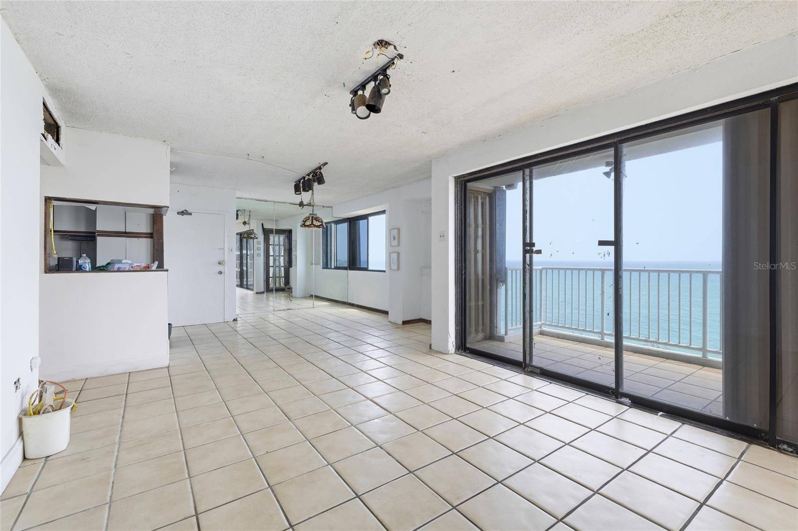4633 ISLA VERDE AVE #803, Carolina, PR 00979