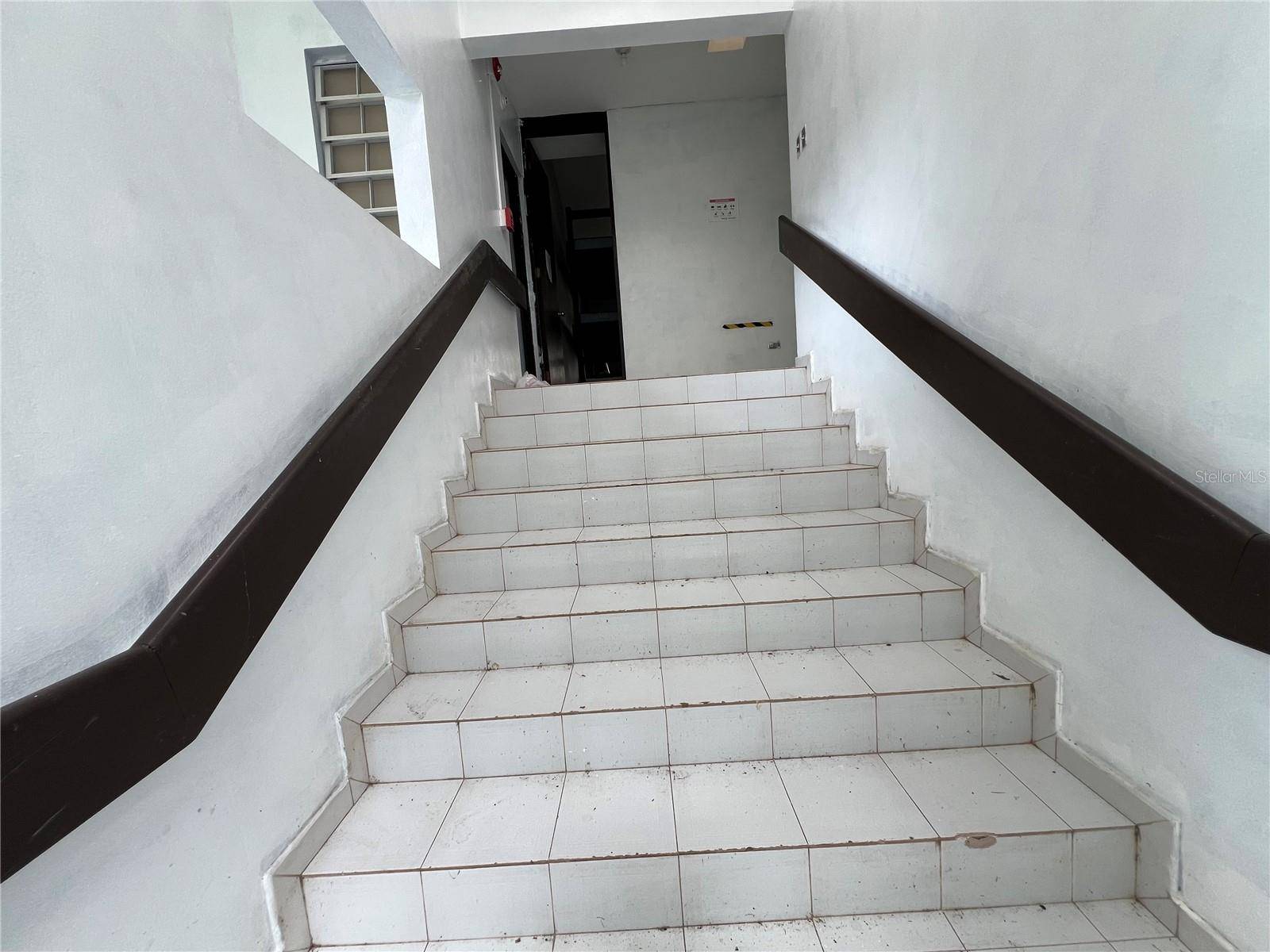 Marginal PR-52 BARRIO MONTELLANOS, SECTOR PEPE HOYOS, Cayey, PR 00737