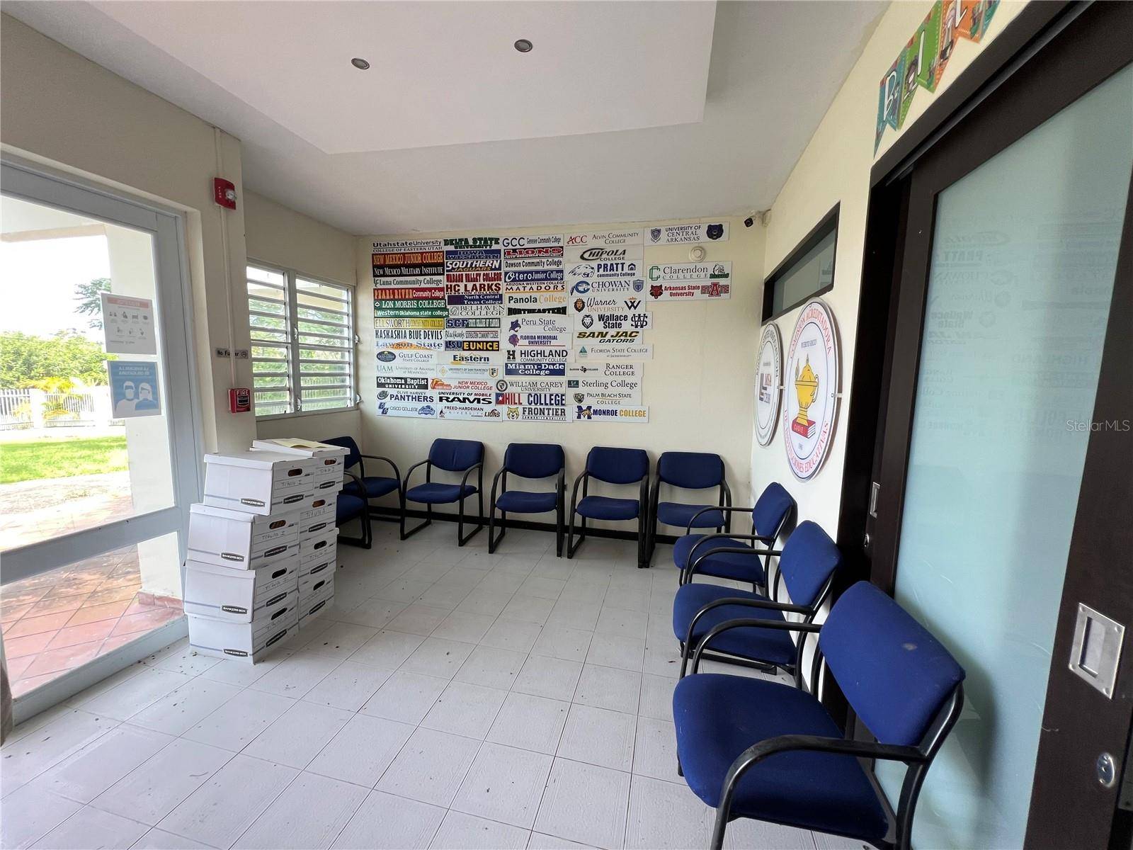 Marginal PR-52 BARRIO MONTELLANOS, SECTOR PEPE HOYOS, Cayey, PR 00737
