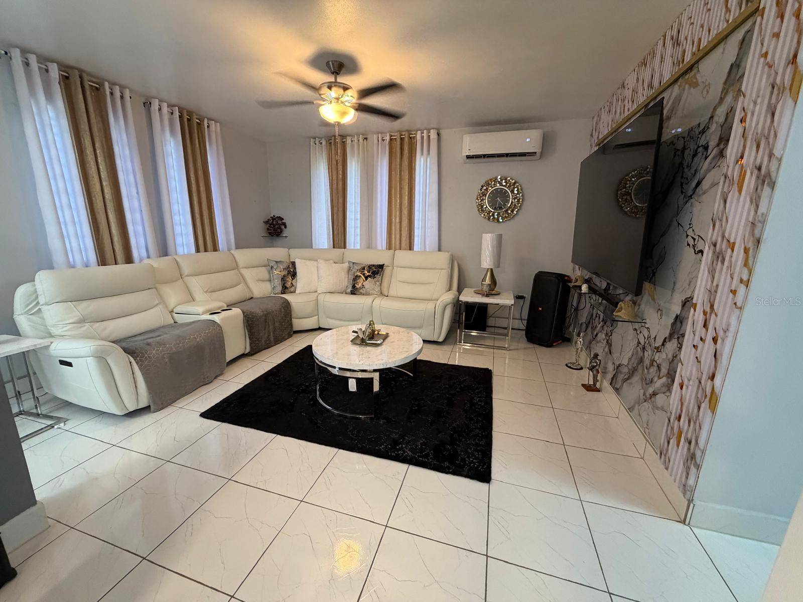 282 AVE. FELIX RIOS, Aibonito, PR 00705