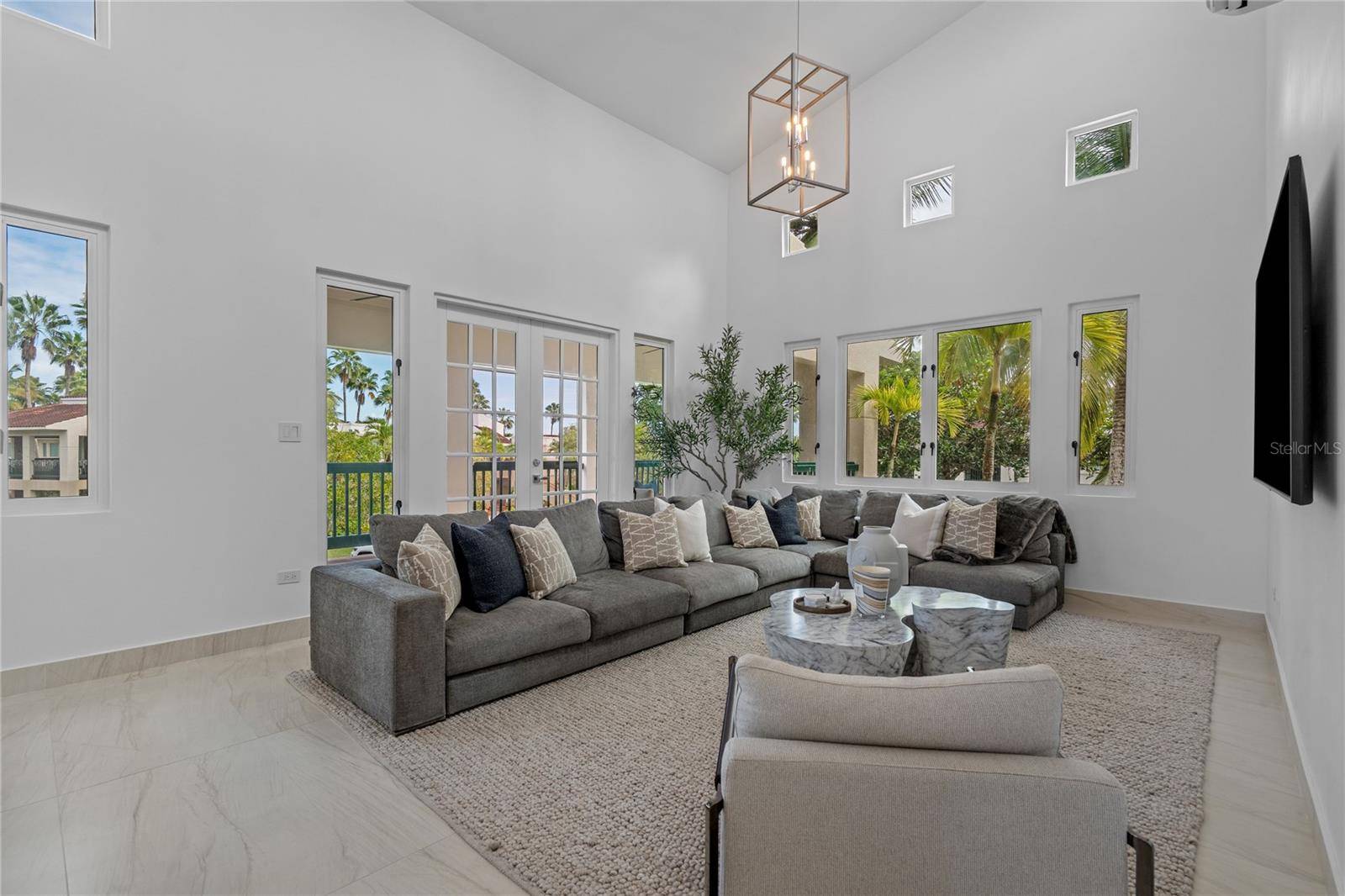 86 LAKESIDE VILLAS #Y4, Dorado, PR 00646