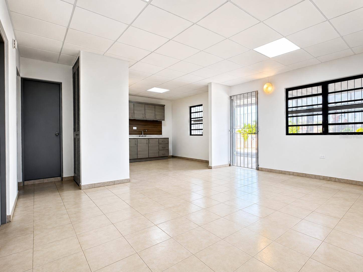 #1 ST. URB. VILLA ARRIETA 2ND FLOOR #C-51, Bayamon, PR 00957