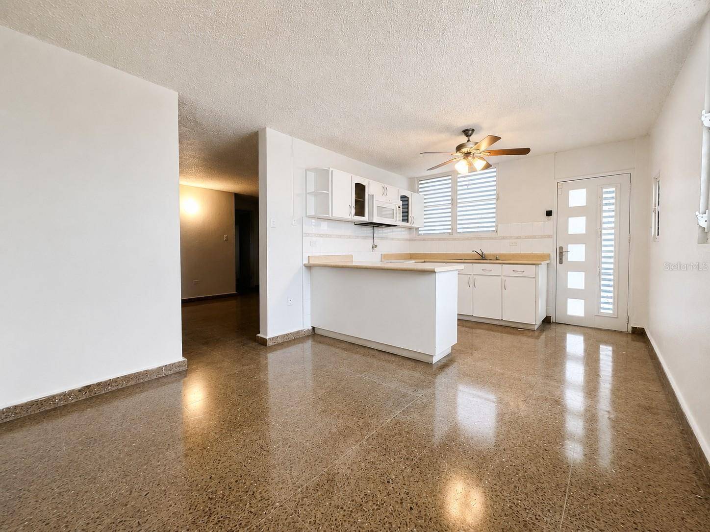 #1 ST. URB. VILLA ARRIETA 1ST FLOOR #C-51, Bayamon, PR 00957