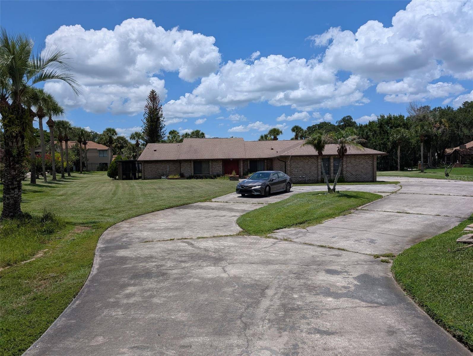 1860 SAHA CT, Kissimmee, FL 34744
