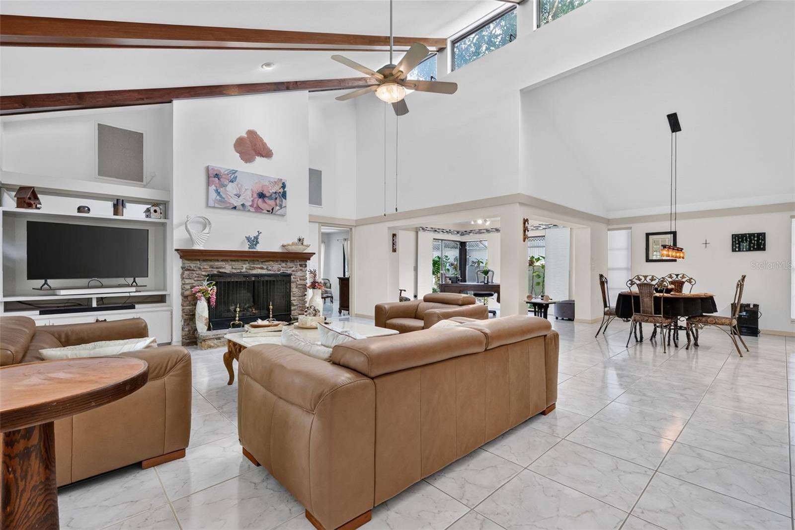 21 TOWNHILL DR, Eustis, FL 32726