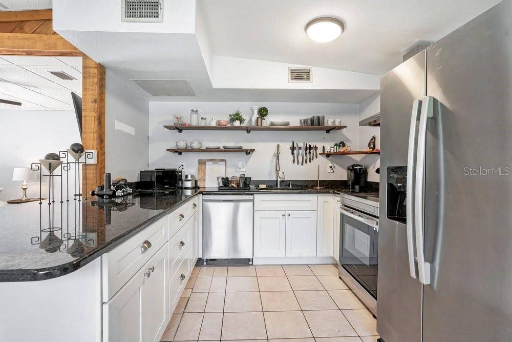 310 E 6TH ST, Chuluota, FL 32766