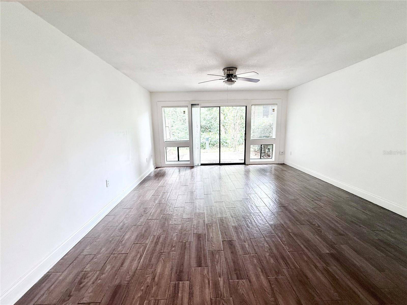 5111 EAGLESMERE DR #D10, Orlando, FL 32819