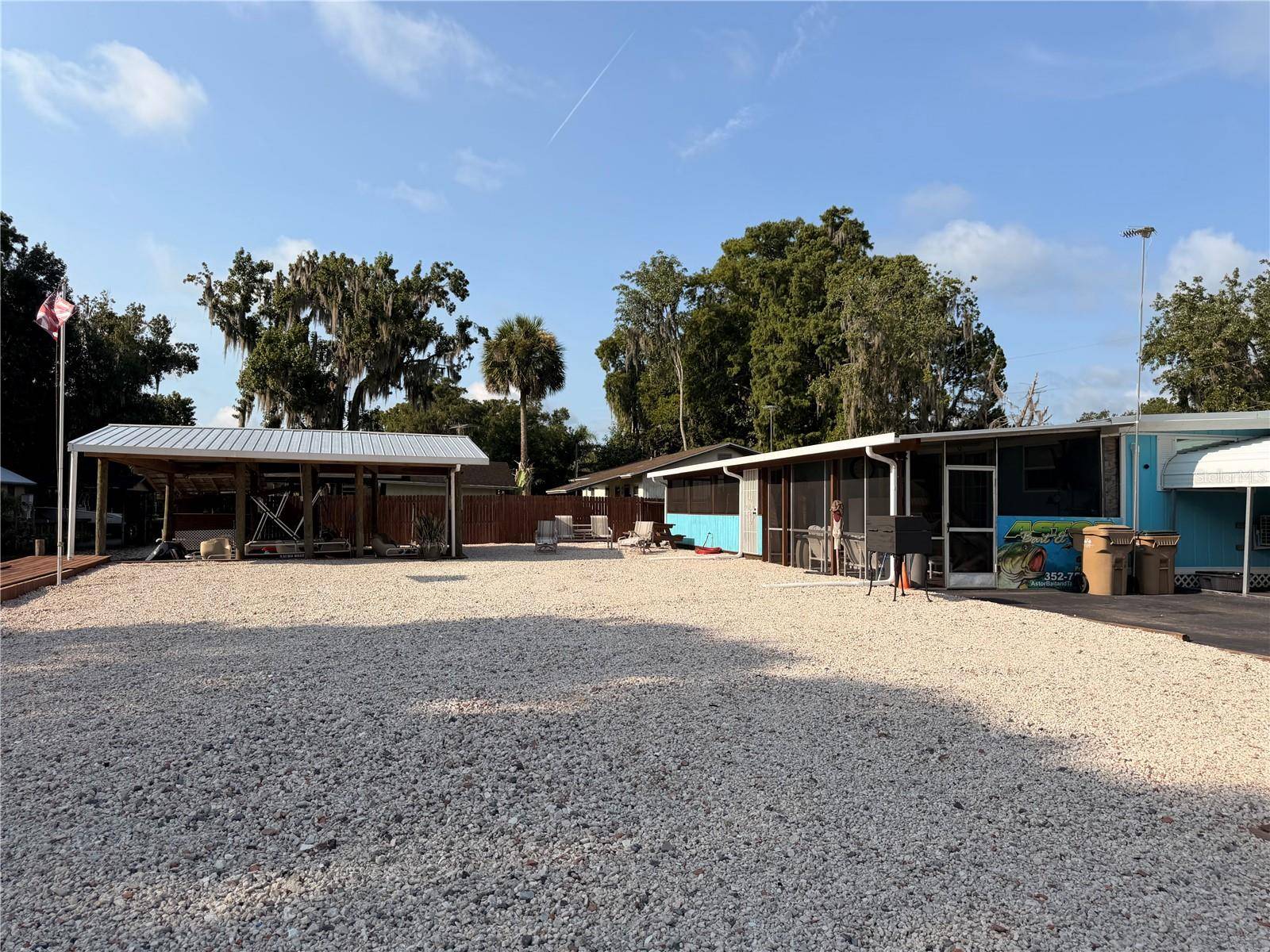 56350 ACORN RD, Astor, FL 32102