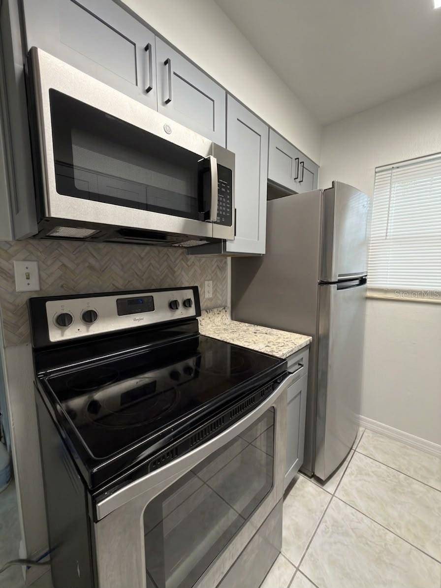 827 SKY LAKE CIR #A, Orlando, FL 32809