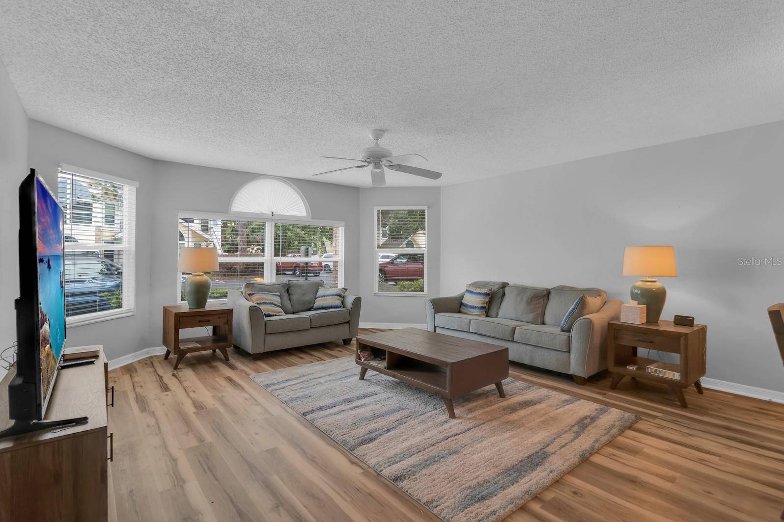 5004 LAGUNA BAY CIR #49, Kissimmee, FL 34746