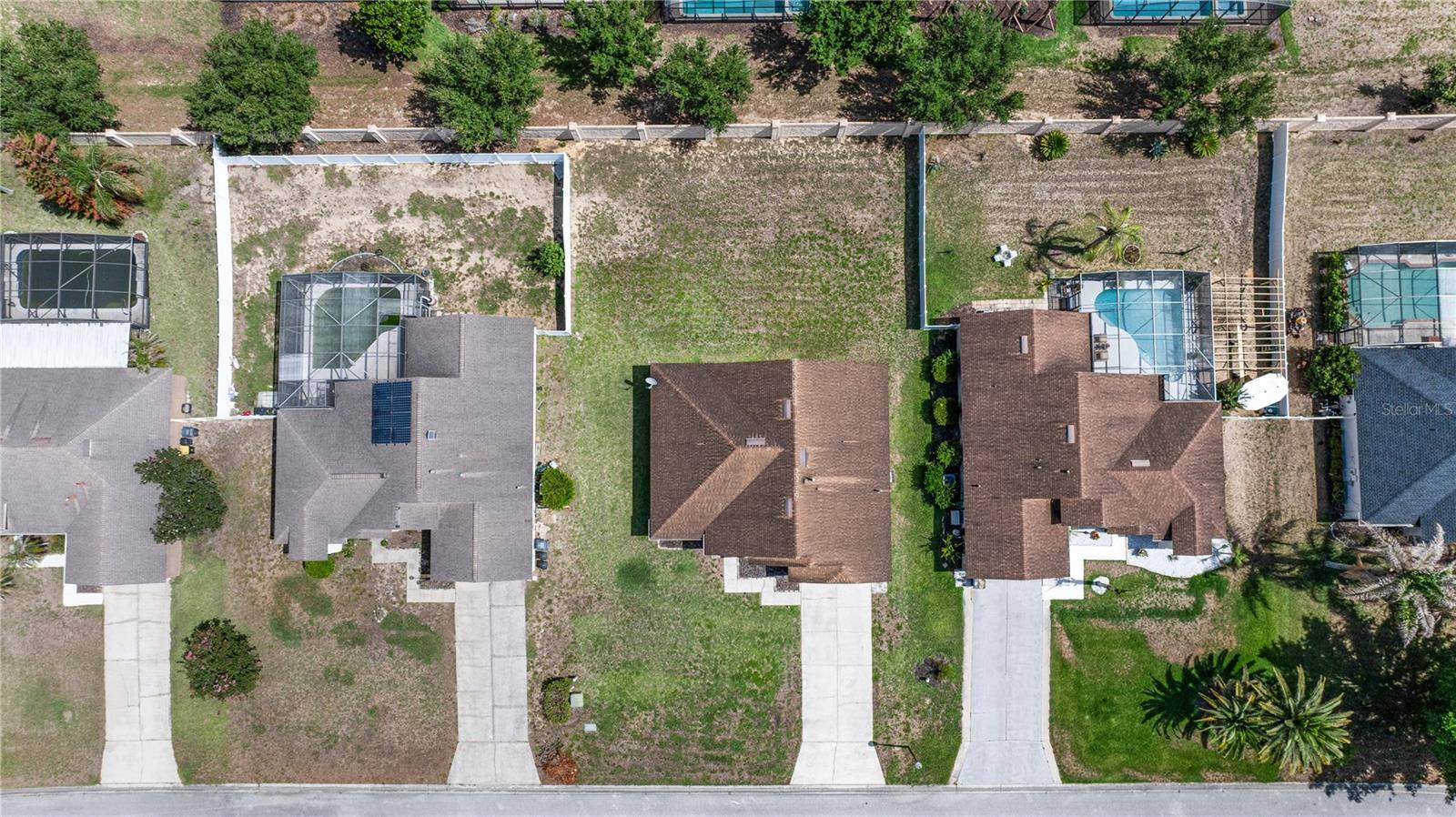437 VIA DEL SOL DR, Davenport, FL 33896