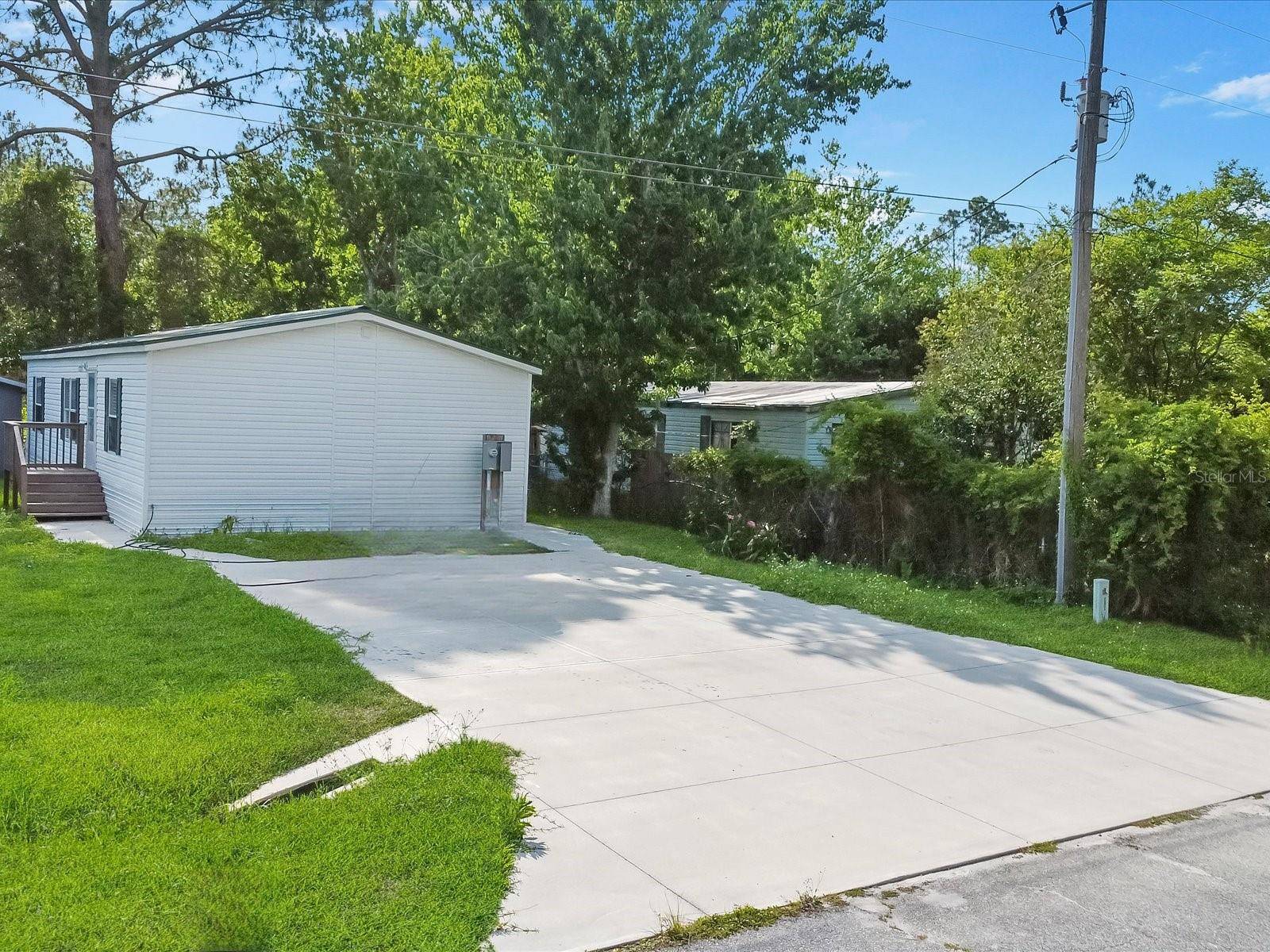 54735 WILLIAMS ST, Astor, FL 32102