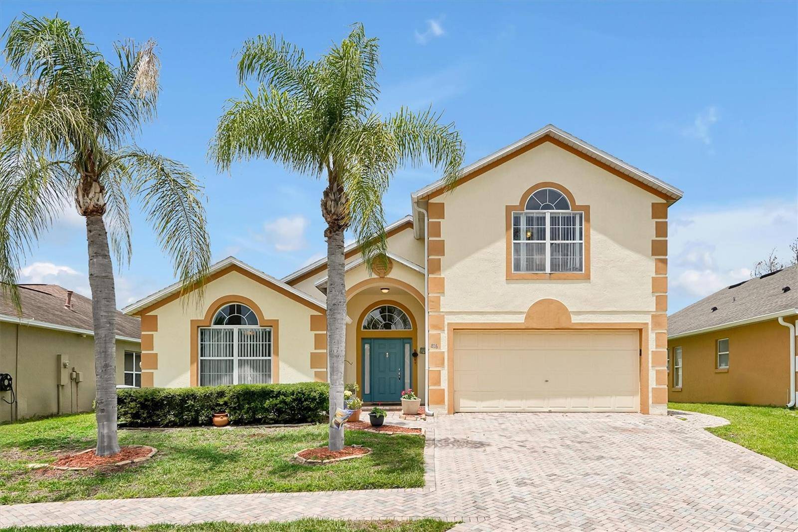 816 KNIGHTSBRIDGE CIR, Davenport, FL 33896